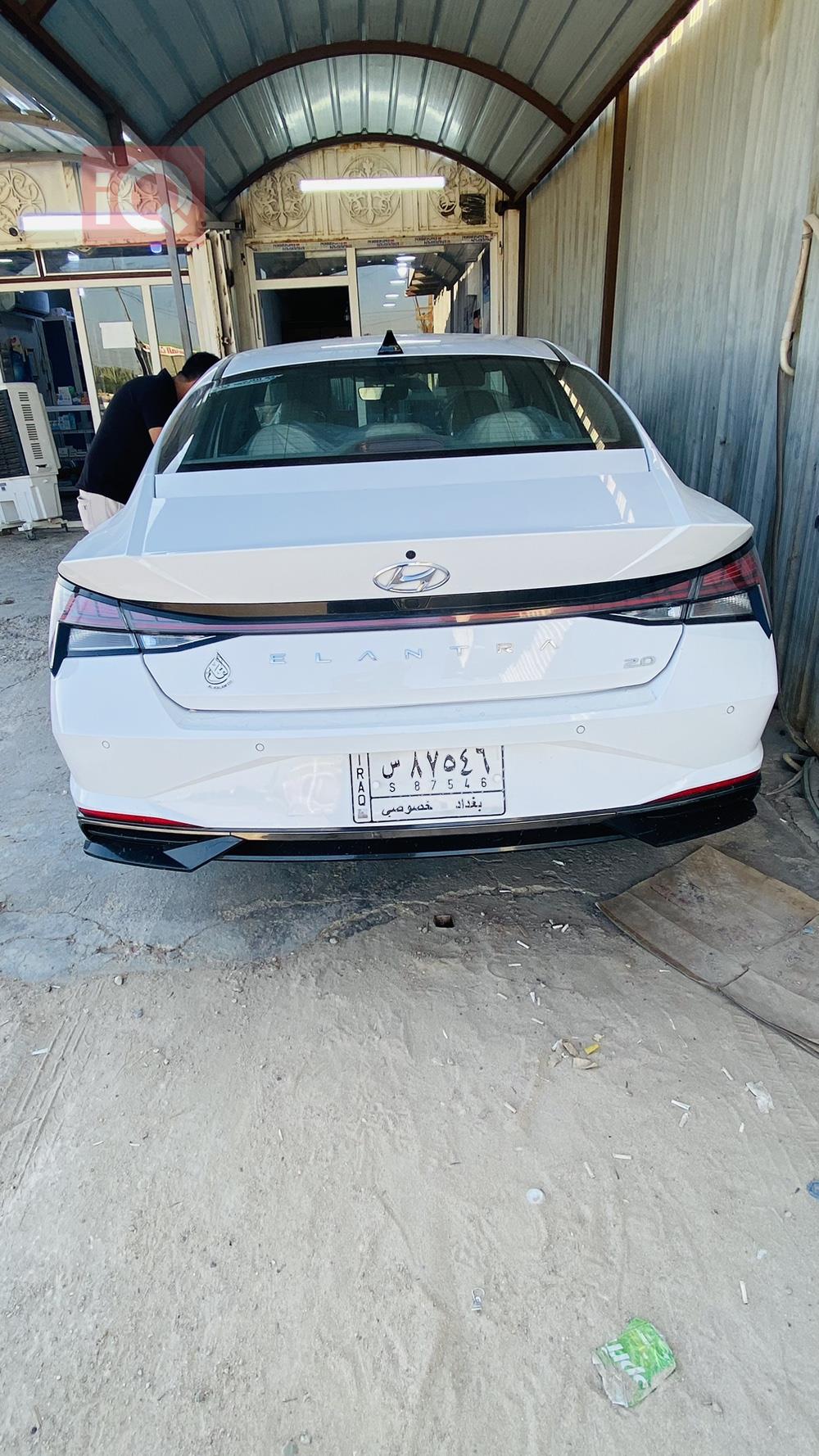 Hyundai Elantra